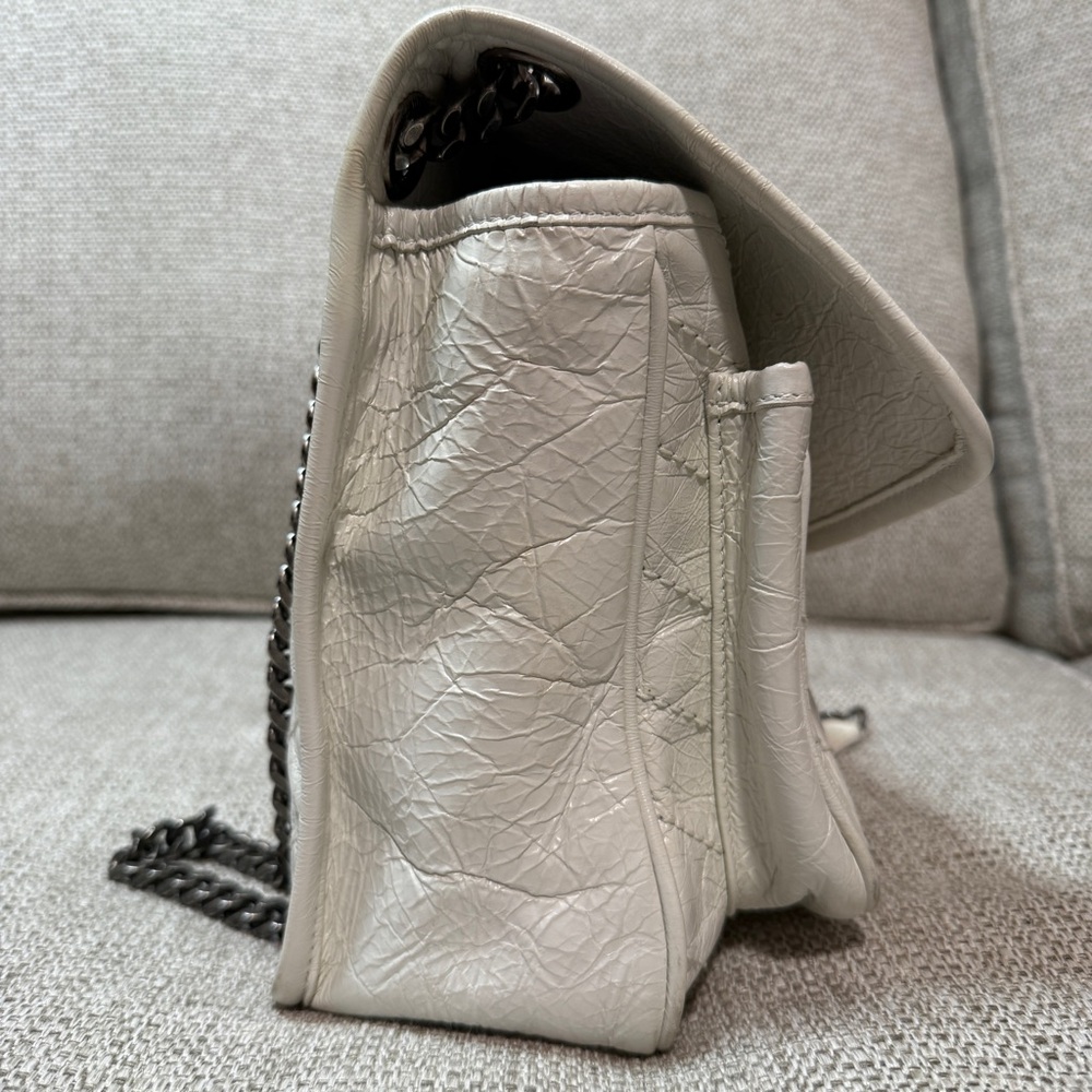 Saint Laurent Niki Medium Flap YSL Shoulder Bag in White‎ Crinkled Leather - Picture 12 of 16